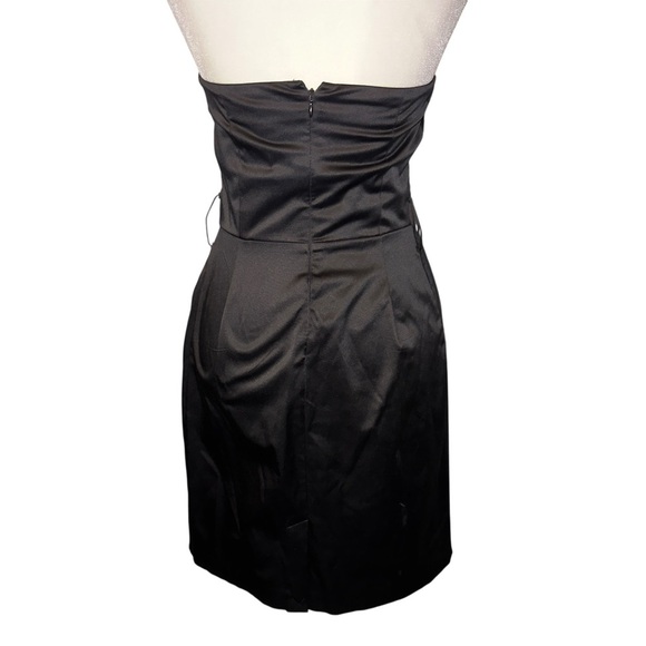 Candie's Chic Little Black Strapless Y2K Satin Mini Dress With Pockets - Picture 4 of 12